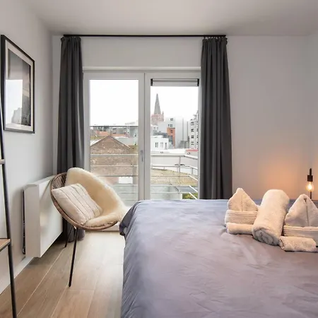 Luxueus, Ruim Op 350m Het Oostende