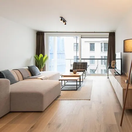 Luxueus, Ruim Op 350m Het * Ostend