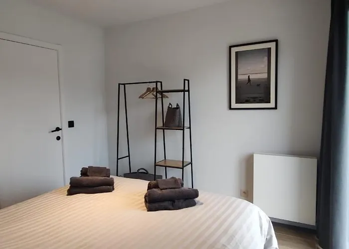 Luxueus, Ruim Op 350m Het * Ostend